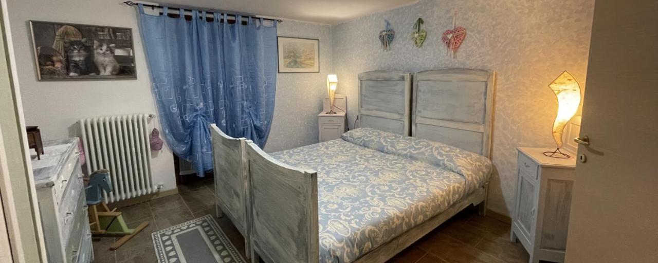 LA CASA DI PUCCI nel borgo affrescato di PARLASCO Cortenova Esterno foto